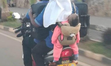 Umumotari watwaye umubyeyi uhetse nabi umwana yarafashwe