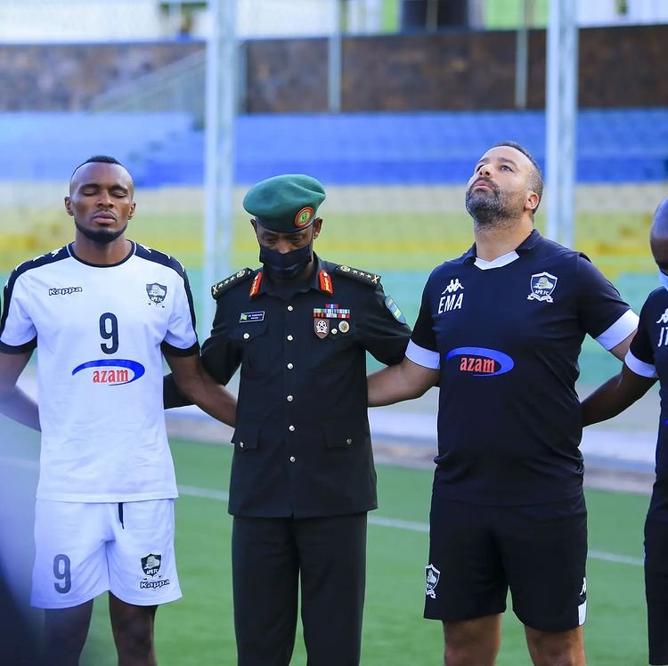 Apr Fc yakoze imyitozo yasojwe n'isengesho risaba intsinzi