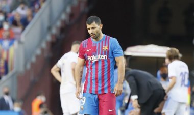 Rutahizamu wa Barca Sergio kun Aguero yagize icyo avuga ku bivugwa ko agiye kureka umupira kubera umutima