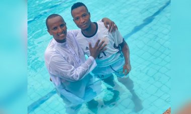 Rutahizamu wa Apr Fc Byiringiro Lague yabatirijwe muri pisine