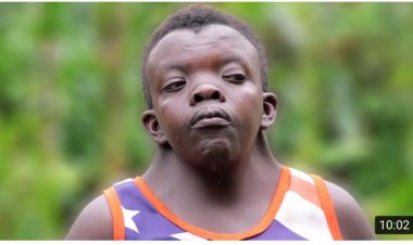 Abasore banga kumutereta kubera ko ateye nk’inzoka ya Cobra