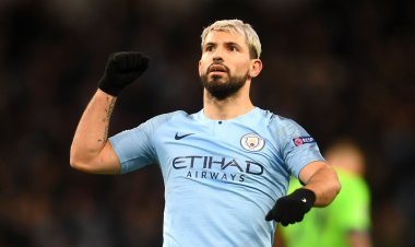 Sergio Aguero yahawe amahirwe yo kugaruka muri Manchester City nyuma yo guhagarika gukina umupira w'amaguru imburagihe