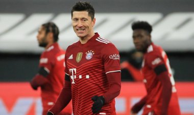 Robert Lewandowski yisubiyeho ku magambo ashaririye yavuze kuri Lionel Messi