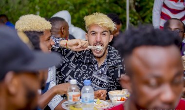 Abakinnyi ba Rayon Sports barahiriye gutwara igikombe cya shampiyona uyu mwaka