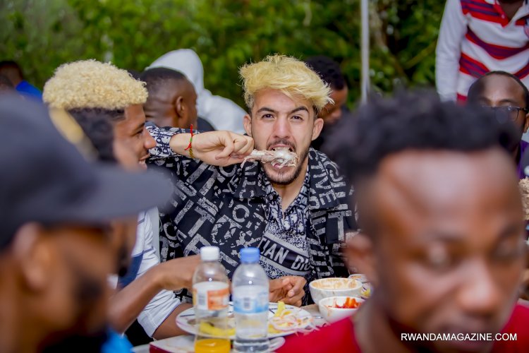 Abakinnyi ba Rayon Sports barahiriye gutwara igikombe cya shampiyona uyu mwaka