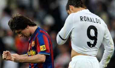 Mu 2009 habuzeho gato ngo Cristiano Ronaldo yisange akinana na Lionel Messi