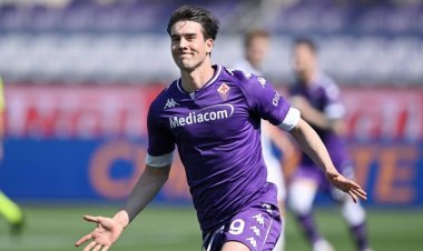 Dusan Vlahovic yavuze impamvu yahisemo Juventus akanga kujya muri Arsenal