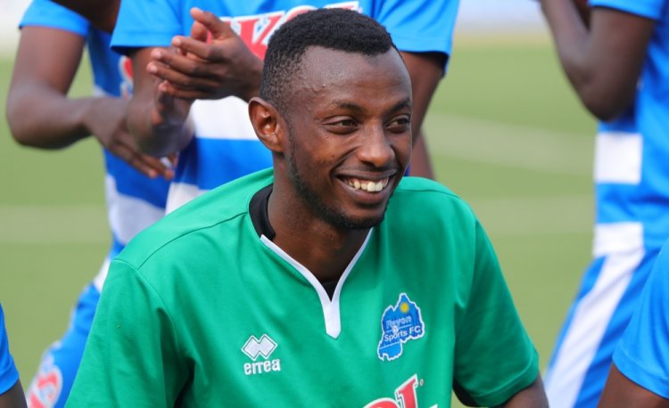 Ikipe y'i Burayi yatumiye umukinnyi wa Rayon Sports