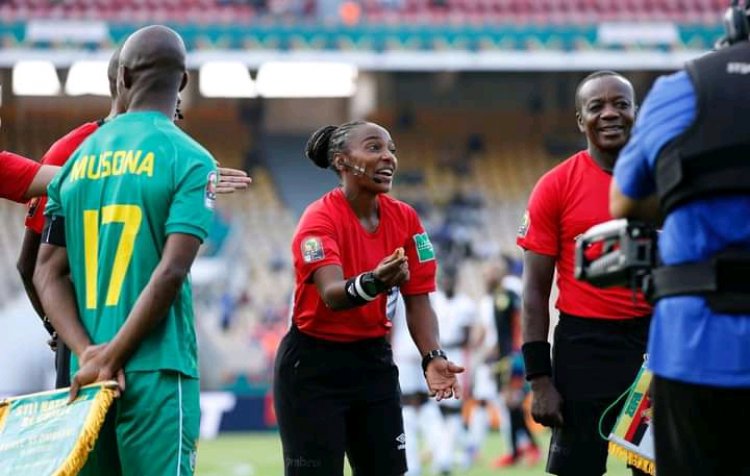 AFCON: Umunyarwandakazi Salima Mukansanga yavugishije benshi biganjemo ibikomerezwa nyuma yo kwandika amateka
