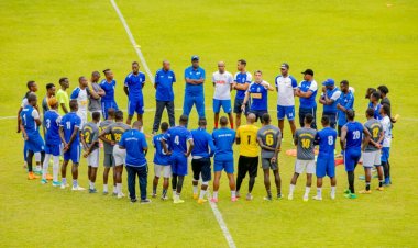 Abatoza bashya ba Rayon Sports n'abakinnyi bagaragaye mu myitozo ya Rayon Sports(AMAFOTO)