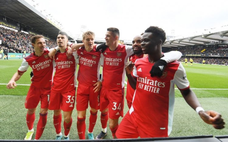 Abakinnyi ba Arsenal bazahabwa akavagari mu gihe basoza mu makipe ane ya mbere muri Premier league