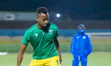 Umukinnyi w'Amavubi yerekeje muri Australia