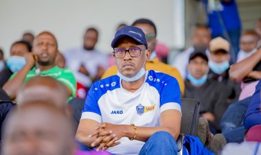 Perezida wa Rayon Sports yikomanze ku gatuza yemeza ko APR FC idakomeye kubarusha