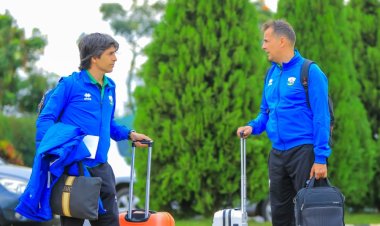 Amavubi atarimo batanu basigaye yerekeje muri Afurika y'epfo(AMAFOTO)