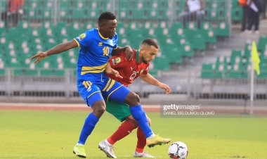 Muhadjiri Hakizimana asubiye gukina hanze y'u Rwanda