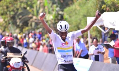 Manizabayo Eric yanikiriye abandi muri shampiyona y'amagare ya 2022