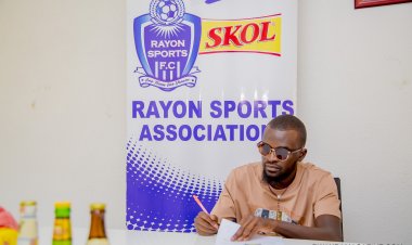 Rayon Sports yasinyishije Ndekwe Félix wakiniraga AS Kigali
