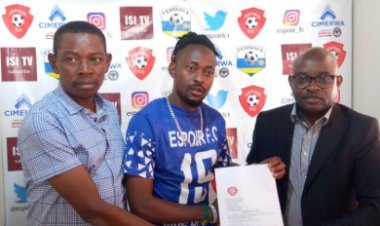 Nyuma y'umutoza Espoir FC yasinyishije Issa Bigirimana