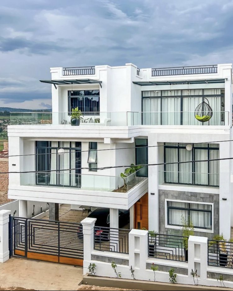 Byavuzwe ko yayihawe nk’impano, Alliah Cool yatashye inzu y’agatangaza