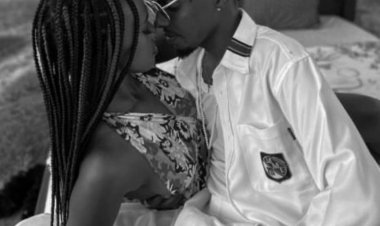 Niya ndirimbo cyangwa byahindutse urukundo? Juno Kizigenza na Bwiza  barikoroje