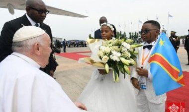 Papa Francis yageze muri Congo Kinshasa
