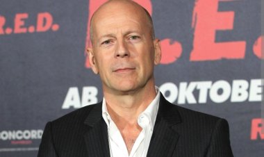 Umukinnyi wa filime  Bruce Willis ararembye