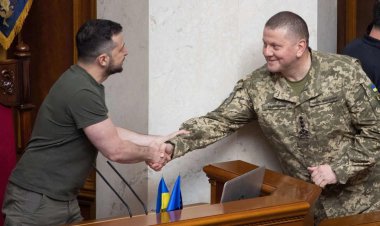 Ukraine vs Russia: Ubwumvikane buke hagati ya Perezida  Zelenskyy n'umuyobozi w'ingabo