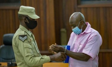 Rusesabagina na Sankara bafunguwe ku mbabazi za Perezida