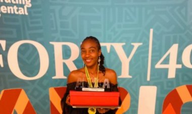 Salima Mukansanga yegukanye ikindi gihembo gikomeye muri Africa