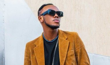 Chris Eazy yashyizwe mu bahanzi 10 bakomeye muri Africa