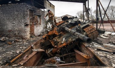 Ibifaru bya Ukraine byahindutse imbabura zo gutekamo