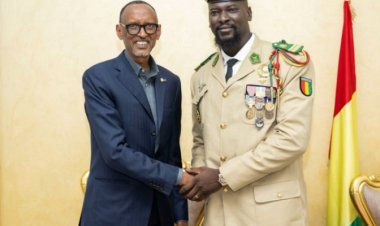 Perezida Paul Kagame yasesekaye i Conakry