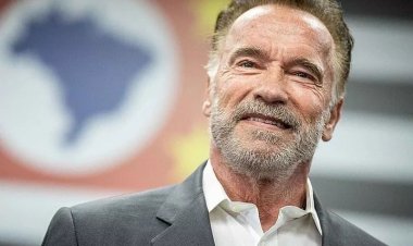 Arnold Schwarzenegger aracyahanganye n'ahahise he