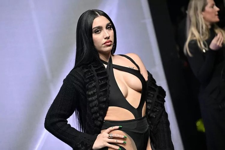 Umukobwa wa madonna yavuze ku ngoyi bashyirwaho na nyina