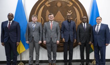 Perezida Zelenskyy yageneye ubutumwa u Rwanda