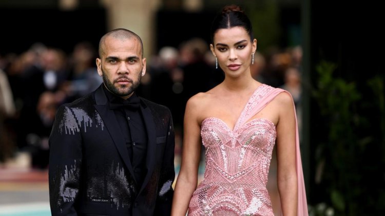 Umugore wa Dani Alves, ashishikajwe na gatanya aho guhangayikira umugabo we