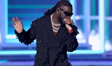 Na Yezu Kristu yapfuye adahawe icyubahiro yari akwiye-Burna Boy