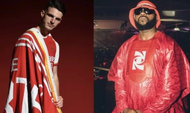 Uwo Arsenal yasinyishije yatumye umuhanzi ukomeye arara yicinya akara