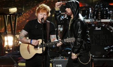 Ed Sheeran yatunguye abafana be mu gitaramo