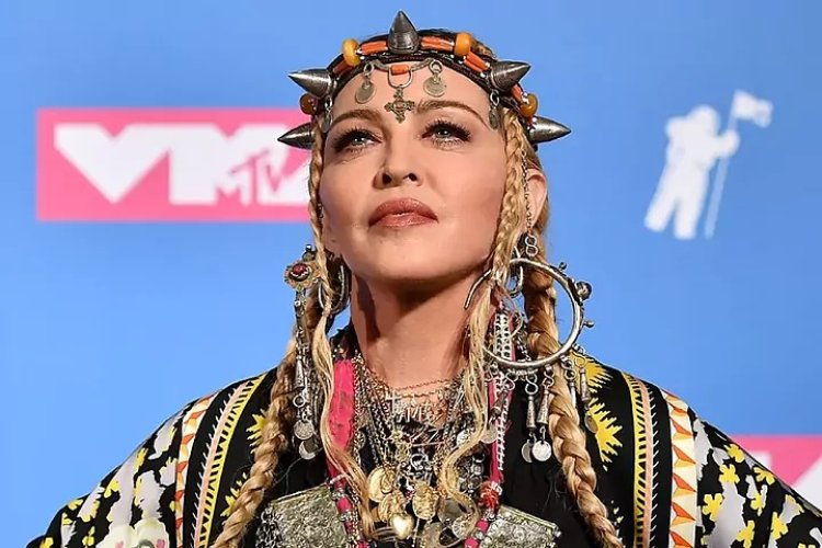 Madonna yatangiye kuraga ibihangano bye