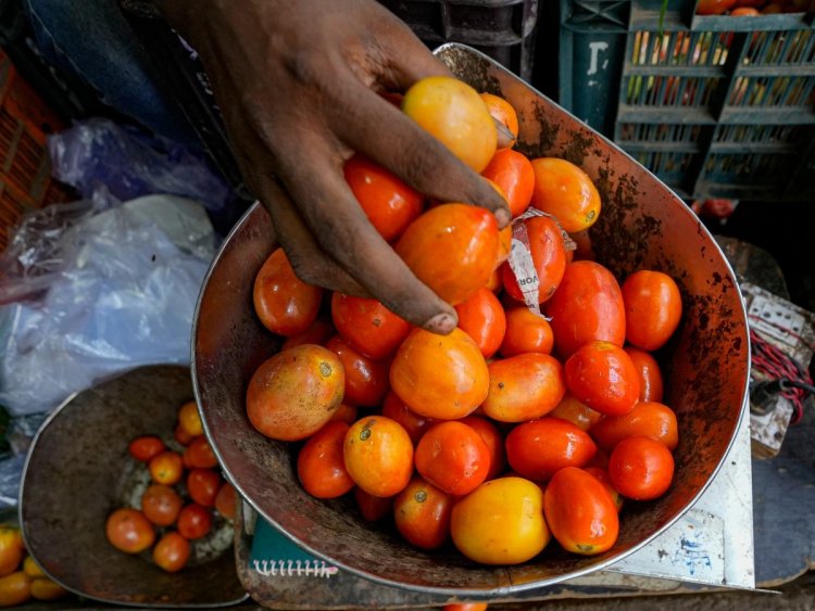 Inyanya ebyiri zatumye umugore yahukana