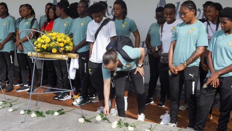 Ikipe y'igihugu ya Ghana yasuye Urwibutso rwa Jenoside rwa Kigali