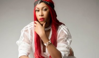 Cynthia Morgan yikomye bikomeye abahanzi batitabiriye ishyingurwa rya nyina wa Wizkid