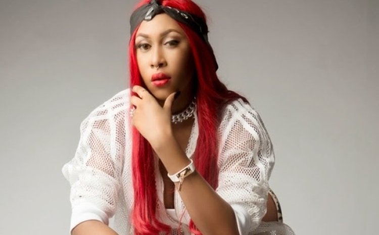 Cynthia Morgan yikomye bikomeye abahanzi batitabiriye ishyingurwa rya nyina wa Wizkid