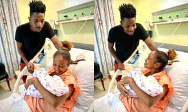 Eric Omondi yatangaje ko umwana we w'amezi atatu afite passport imwemerera kujya aho ashaka