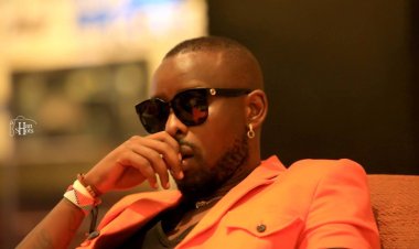 Eddy Kenzo yashinje abahanzi bo muri Uganda kuzamura intugu