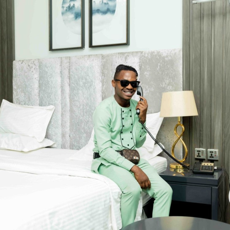 Bifashe mapfubyi! Umunyamakuru Peacemaker  yasezeye ikinyamakuru yakoreraga