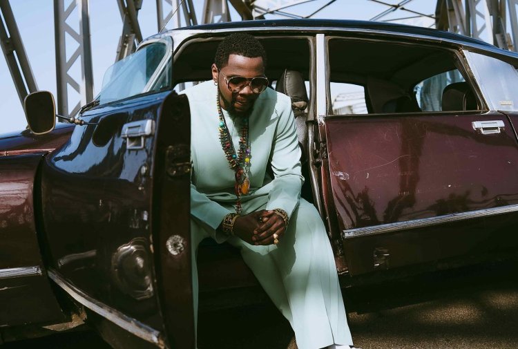 Kizz Daniel mu byishimo bikomeye nyuma yo kwihemba igitonore cy'imodoka