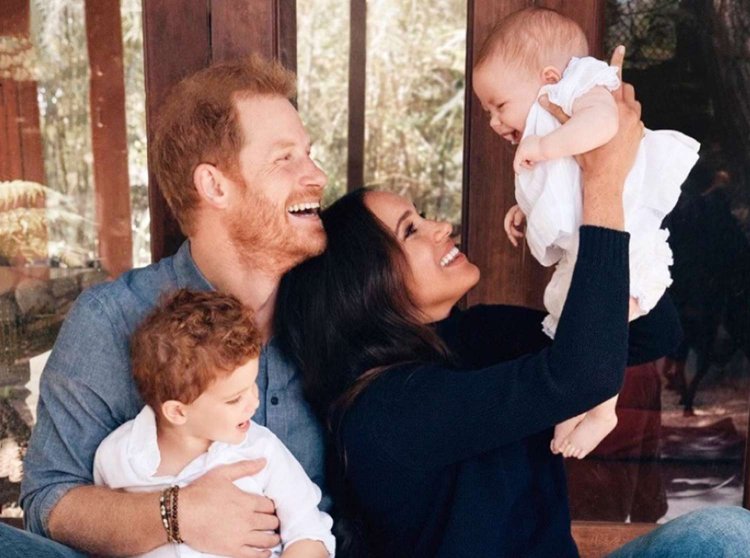 Prince Harry arasaba uburenganzira bw'abana be i Bwami