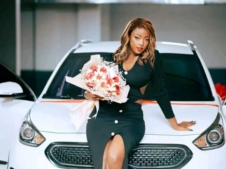 Umukundwa Clemence(Cadette) yamaze kwibikaho imodoka imwe mu nziza